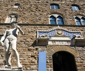 Florence: Small Group Guided Walking Tour + Roundtrip Train